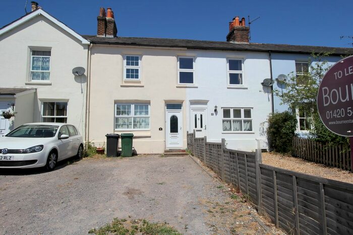 3 Bedroom Terraced House To Rent In Anstey Road, Alton, Hampshire, GU34
