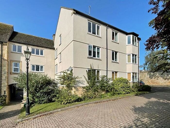 2 Bedroom Flat To Rent In Warrenne Keep, Stamford, PE9