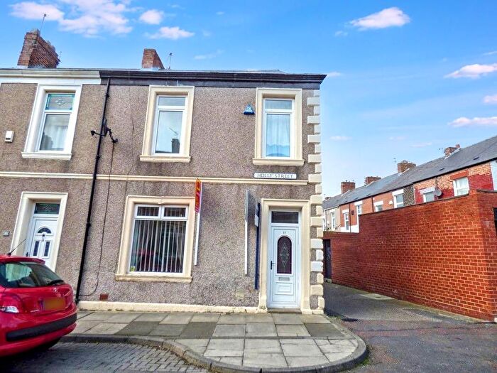 3 Bedroom End Terrace House For Sale In Holly Street, Jarrow, NE32