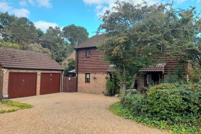 4 Bedroom Property To Rent In Ledbury Great Linford, Milton Keynes, MK14