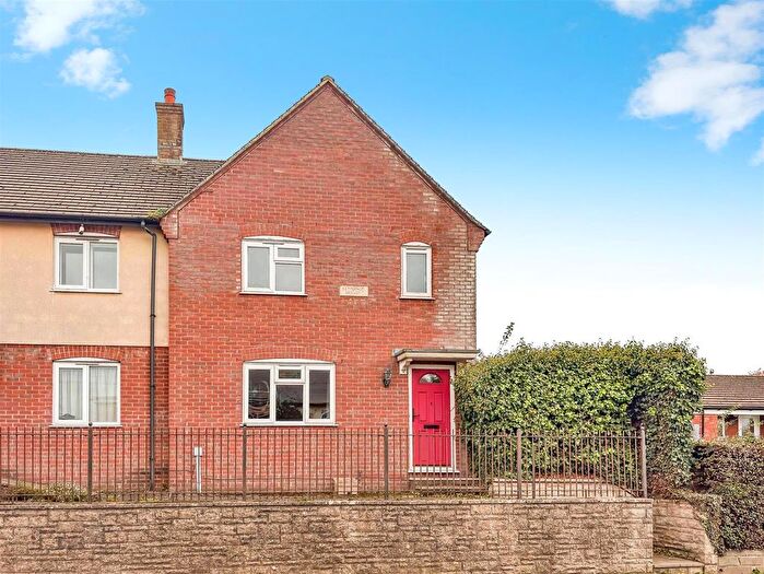 3 Bedroom End Terrace House For Sale In Chard Road, Axminster, Devon, EX13