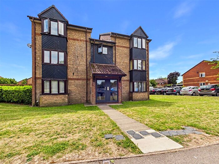 Studio To Rent In Holly Gardens, Middlesex, UB7