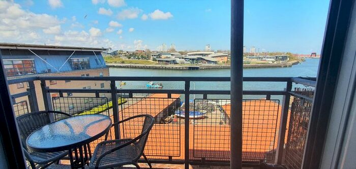 2 Bedroom Flat To Rent In River View, Low Street, Sunderland, SR1