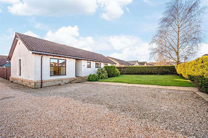 4 Bedroom Detached Bungalow For Sale In Black Road, Kelty, KY4