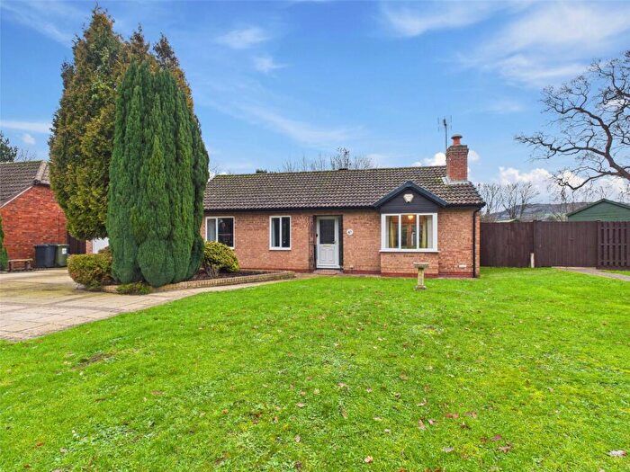 3 Bedroom Bungalow For Sale In Appleton Way, Hucclecote, Gloucester, Gloucestershire, GL3