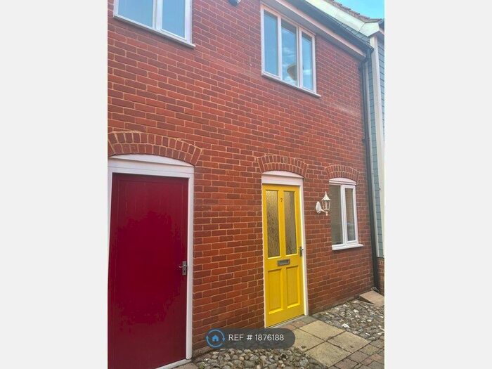 2 Bedroom Terraced House To Rent In Thoroughfare Yard, Norwich, NR3