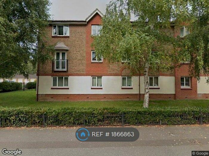 2 Bedroom Flat To Rent In Bodiam Court, Maidstone, ME16