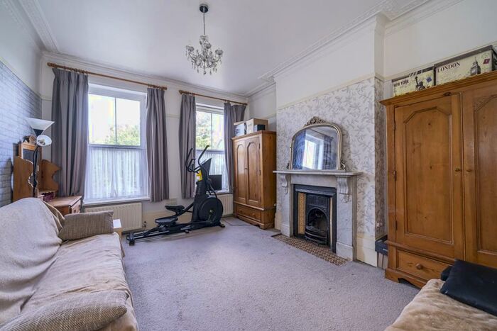 1 Bedroom Flat To Rent In Oakleigh Road North London, N20