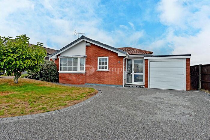 2 Bedroom Detached Bungalow For Sale In Willow Avenue, Forest Town, NG19