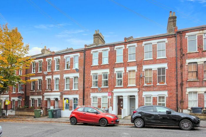 2 Bedroom Flat To Rent In Northlands Street, London, SE5
