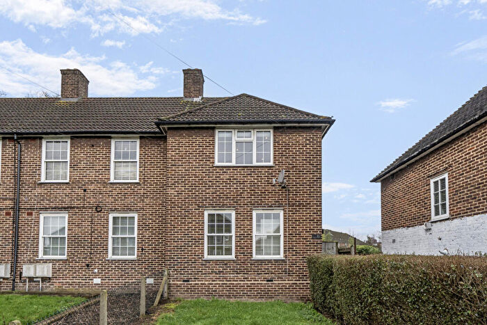 2 Bedroom Semi Detached House For Sale In Sedgehill Road, London, SE6