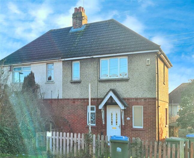 3 Bedroom House To Rent In Honeysuckle Road, Southampton, Hampshire, SO16