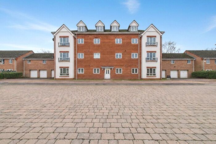 2 Bedroom Apartment To Rent In Squirrel Court, Aldershot, Hampshire, GU12