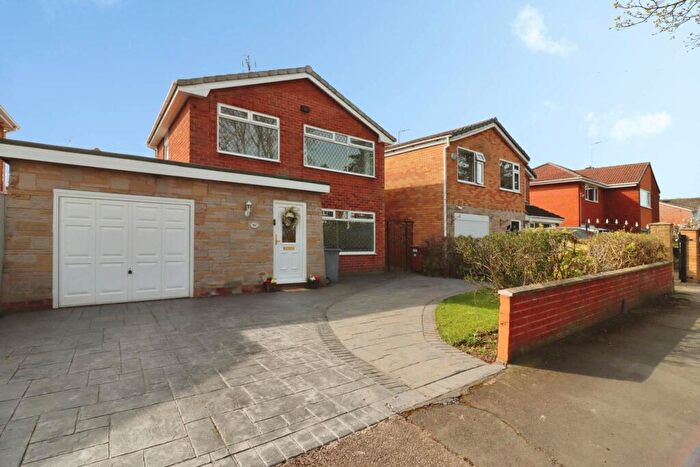 3 Bedroom Detached House For Sale In Plymyard Avenue, Bromborough, CH62