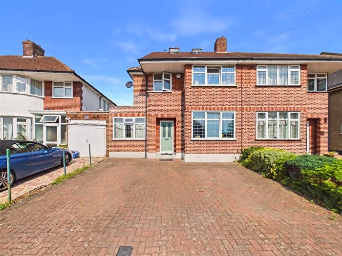 5 Bedroom Semi-Detached House For Sale In Greencroft Avenue, Ruislip, HA4