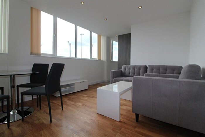 2 Bedroom Apartment To Rent In York Road, Leeds, LS9