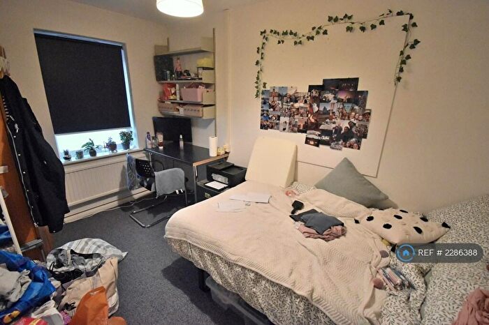 6 Bedroom Terraced House To Rent In Hillside Court, Reading, RG1
