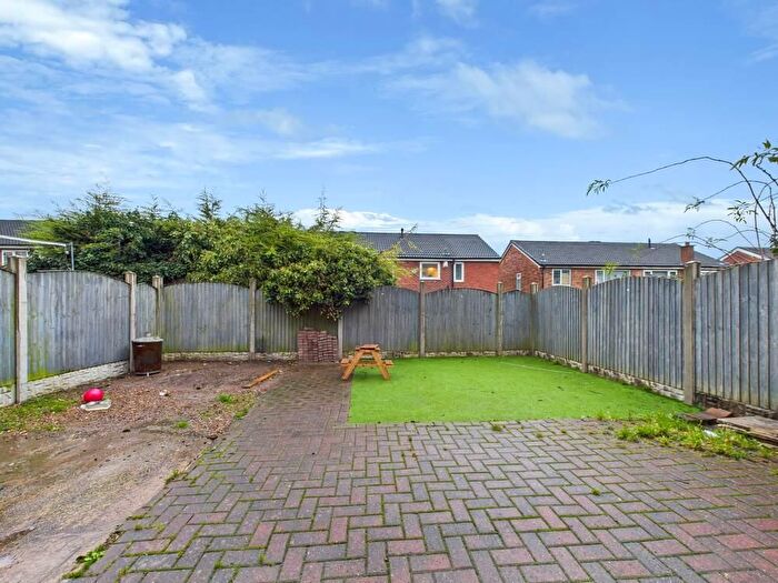 3 Bedroom End Of Terrace House For Sale In Cottrill Road., Knottingley, WF11