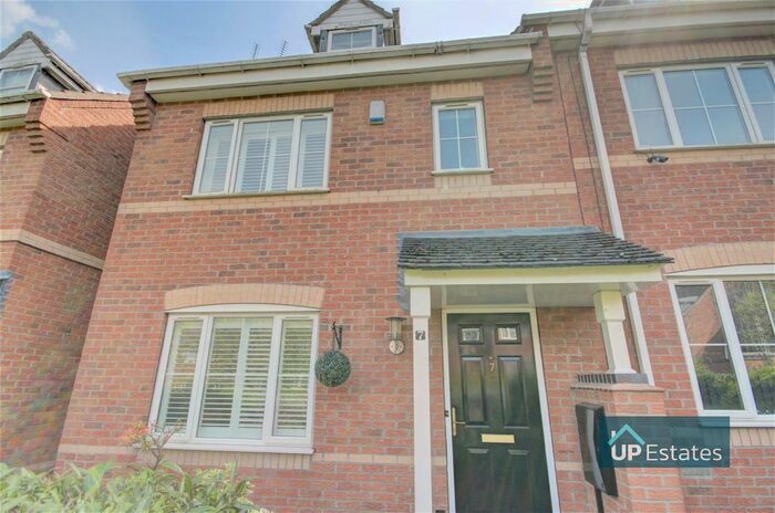 3 Bedroom End Of Terrace House To Rent In Peckstone Close, Parkside, Coventry, CV1