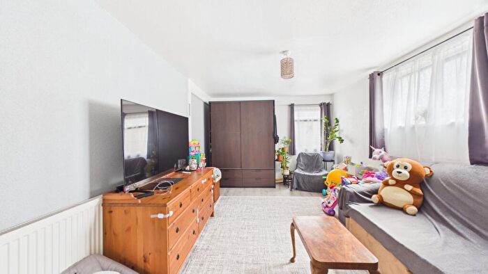 4 Bedroom Terraced House For Sale In London, Greater London, E16