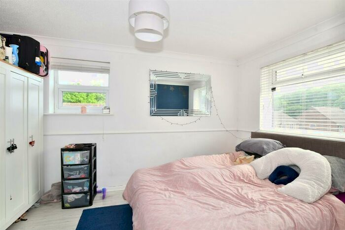 1 Bedroom End Of Terrace House For Sale In Dogwood Close, Lordswood, Chatham, Kent, ME5