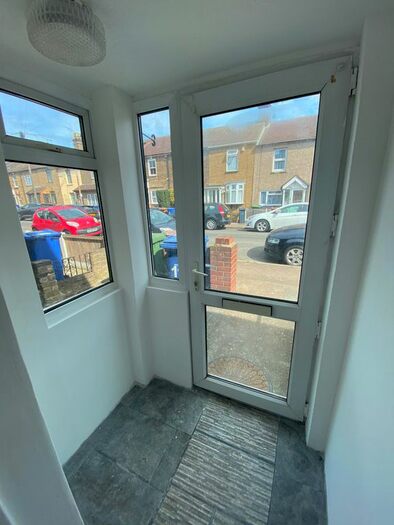 3 Bedroom Terraced House To Rent In Richmond Road, Grays, RM17