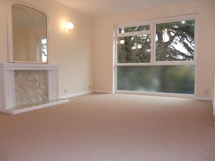 1 Bedroom Flat To Rent In Fairline Court, Oakwood Avenue, Beckenham, BR3