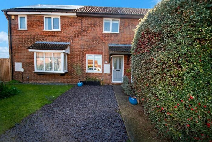 2 Bedroom Terraced House For Sale In Almers Close, Houghton Conquest, MK45
