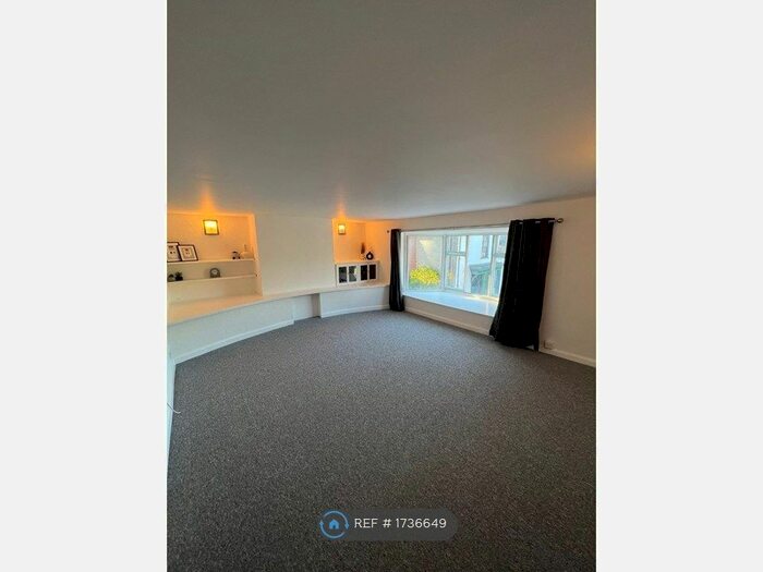 2 Bedroom Flat To Rent In High Street, Spilsby, PE23