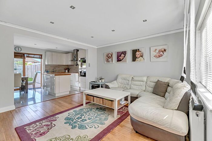 3 Bedroom Terraced House For Sale In Horton Road, Colnbrook, Slough, SL3