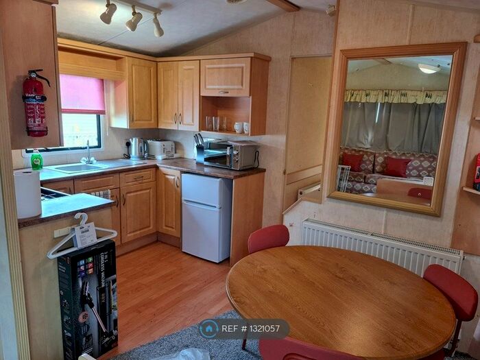 3 Bedroom Park Home To Rent In Castledene Holiday Park, Hartlepool, TS27