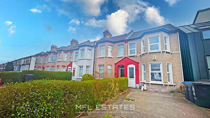 3 Bedroom End Of Terrace House To Rent In Brigstock Road, Thornton Heath, CR7