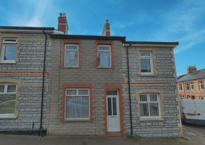 3 Bedroom House To Rent In Salop Place, Penarth, CF64