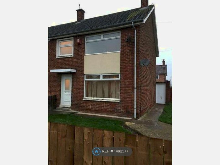 3 Bedroom End Of Terrace House To Rent In Kimberley Drive, Middlesbrough, TS3