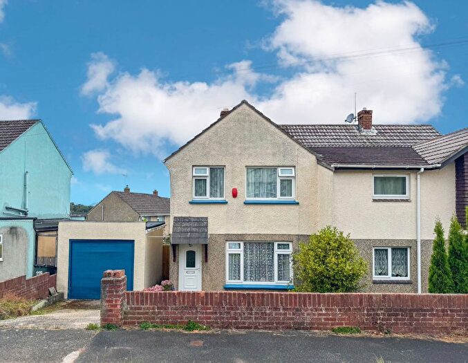 3 Bedroom Semi-Detached House For Sale In Oakland Road, Newton Abbot, TQ12
