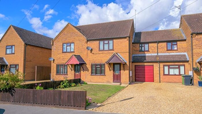 3 Bedroom Terraced House For Sale In Wistaria Road, Wisbech, Cambs, PE13