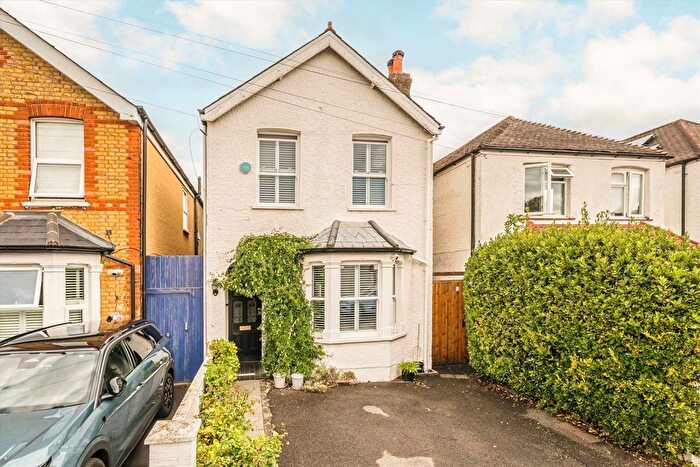3 Bedroom Detached House For Sale In Tankerton Road, Surbiton, KT6