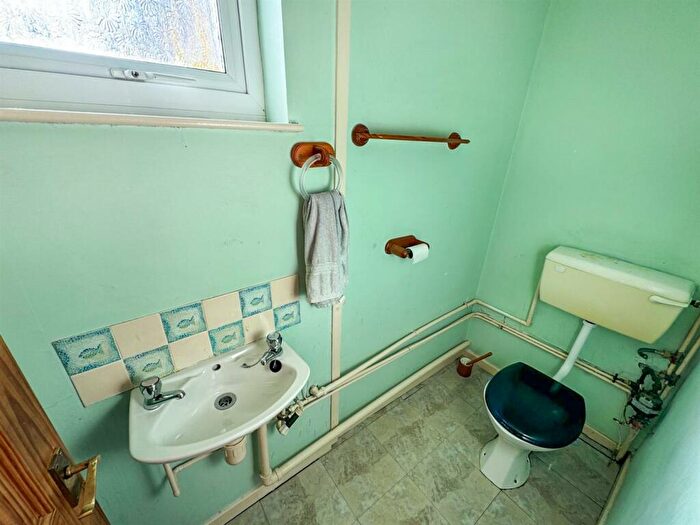 3 Bedroom Terraced House For Sale In Butterwick Walk, Corby, NN18