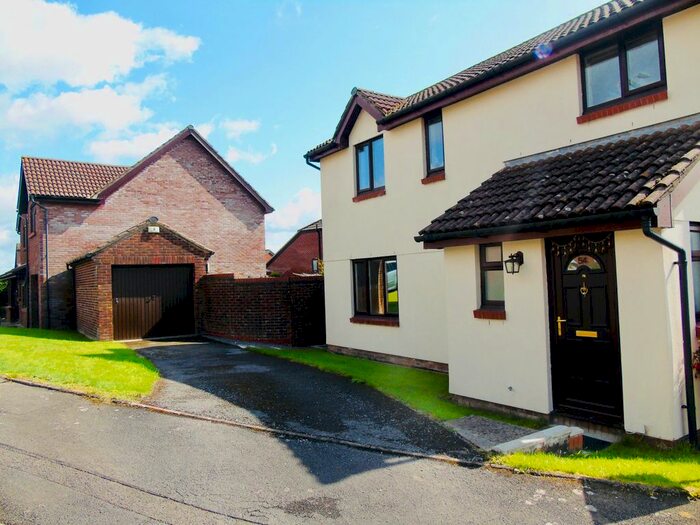 4 Bedroom Property To Rent In Buckley Close, Llandaff, Cardiff, CF5