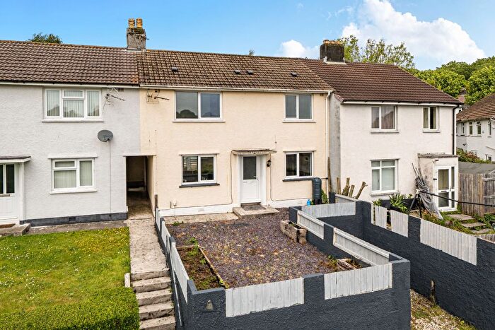 3 Bedroom Terraced House For Sale In Thames Gardens, PL3