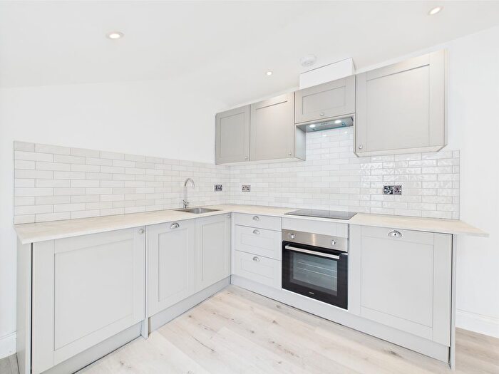 1 Bedroom Flat To Rent In Montague Street, Worthing, BN11