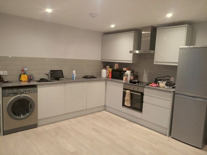 3 Bedroom Flat To Rent In London Road, Wembley, HA9