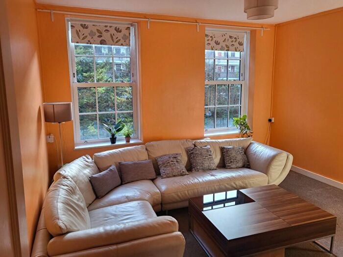 1 Bedroom Apartment To Rent In Bowyer House, Whitmore Estate, London, Greater London, N1