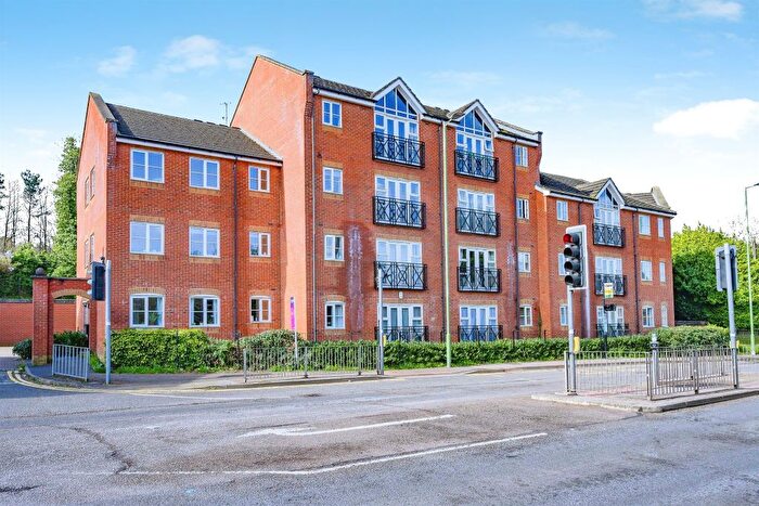 2 Bedroom Flat For Sale In London Road, Hemel Hempstead, HP3