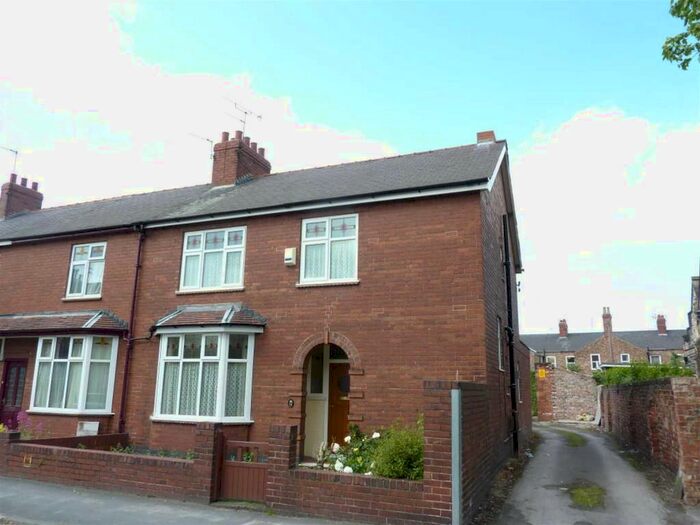 4 Bedroom Property To Rent In Lowther Street, York, YO31
