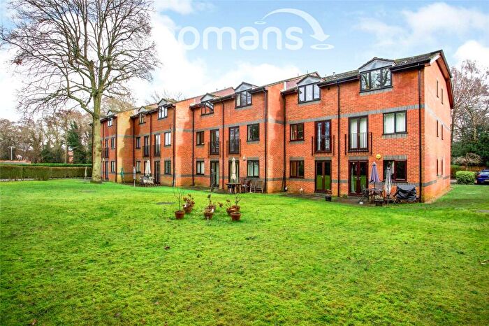 1 Bedroom Apartment For Sale In Maple Court, Wayland Close, Bracknell, RG12