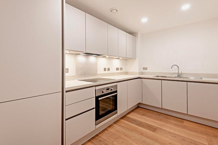 1 Bedroom Flat To Rent In Pegasus Way, Haddenham, HP17