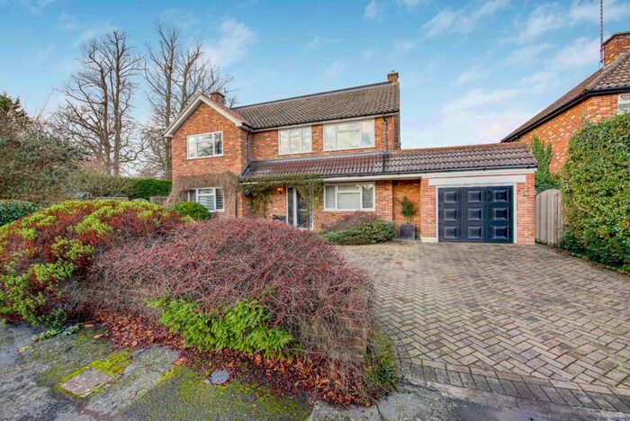 5 Bedroom Detached House To Rent In Wildacres, West Byfleet, KT14