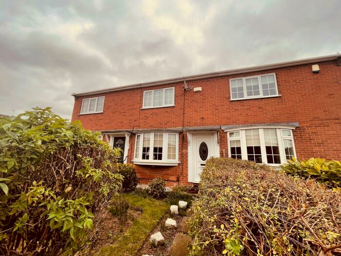 2 Bedroom House To Rent In Thetford Close, Nottingham, NG5