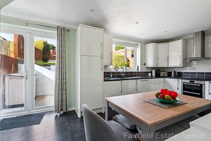 3 Bedroom Terraced House For Sale In Embleton Road, South Oxhey, WD19